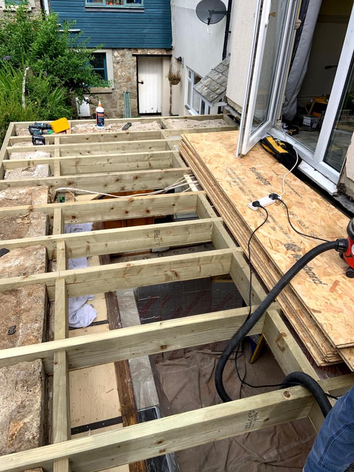Roof deck and sun terrace repair : before, during and after